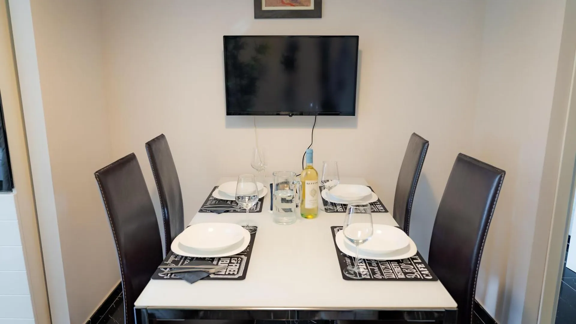 Style134 Apartment 50 Meters From Metro A Lucio Sestio Station