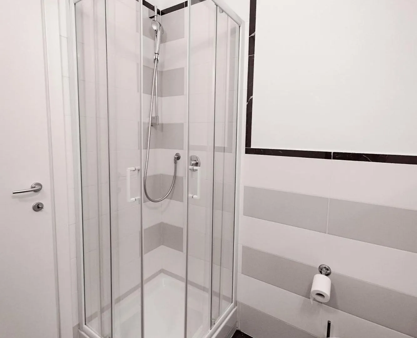 Style134 Apartment 50 Meters From Metro A Lucio Sestio Station Italy