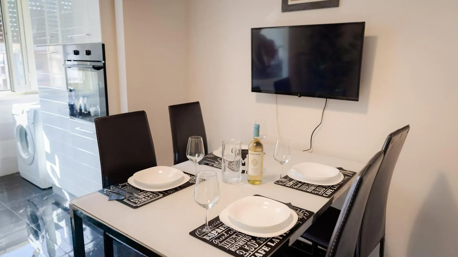 Style134 Apartment 50 Meters From Metro A Lucio Sestio Station